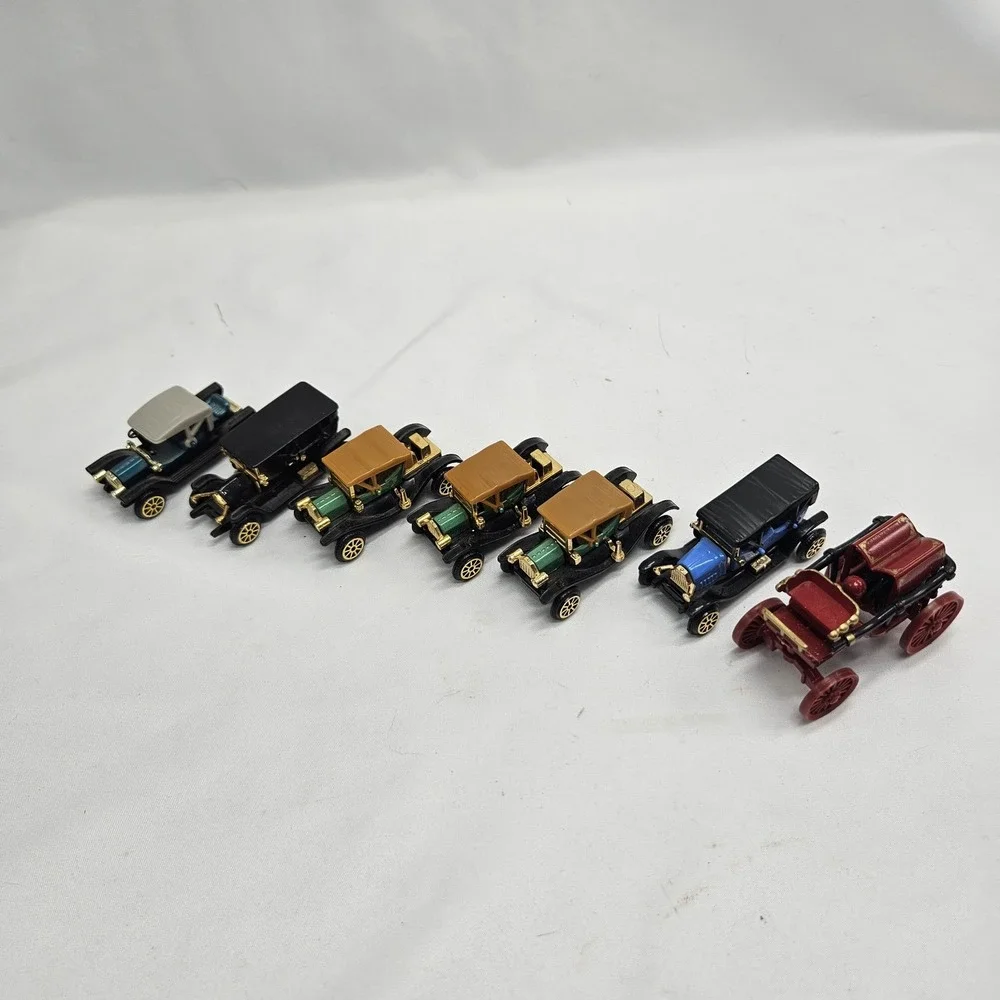 Vintage Readers Digest Collectible 1:64 Scale Classic Car‎ Models Set of 7